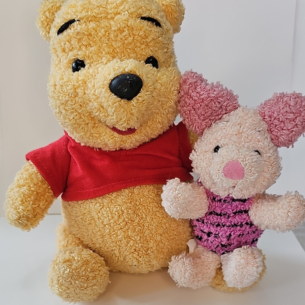 Vintage 1999 Winnie the Pooh and Piglet Plush, Sqeeze To Hear Pooh Sing